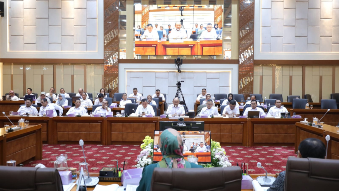 Rapat dengan Komisi IX DPR, BGN Tapanuli Selatan Paparkan Progres MBG 