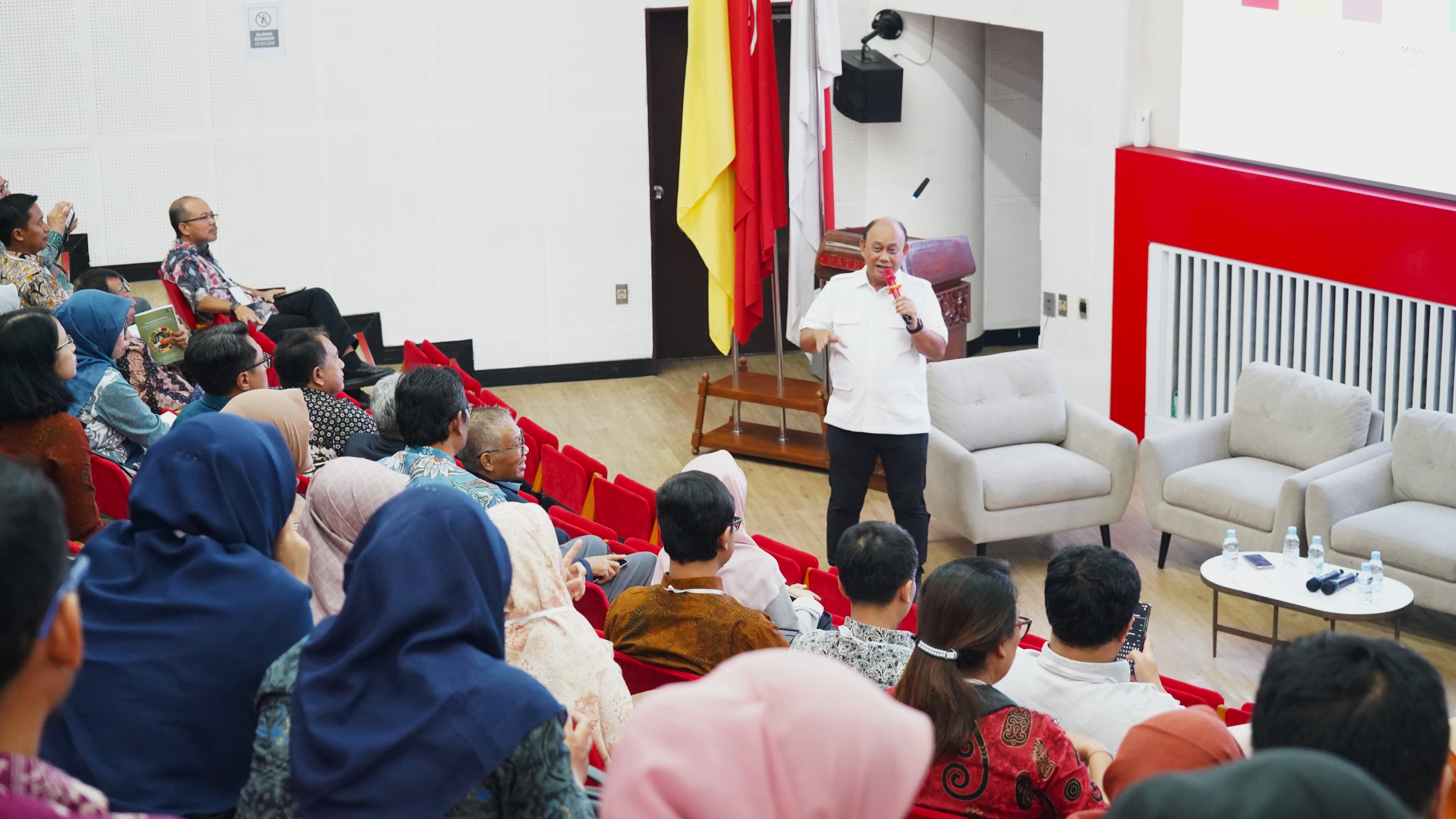 Kabadan BGN Tapanuli Selatan Hadiri Seminar Nasional dan Pertemuan Forum Komunikasi Perguran Tinggi Teknologi Pertanian Indonesia Kebijakan Nasional dan Tantangan 